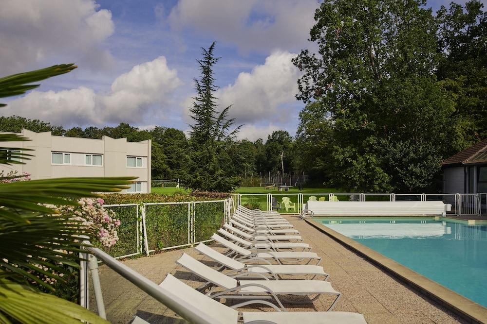 Novotel Fontainebleau Ury Dış mekan fotoğraf